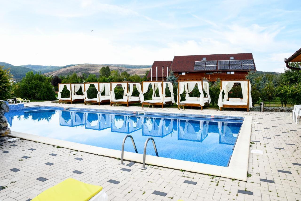 Casa Moteasca Hotel Mihai Viteazu  Bagian luar foto